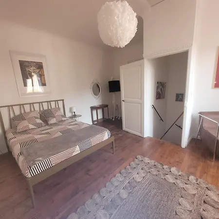 Petite Maison Entre Et Montagne Apartment